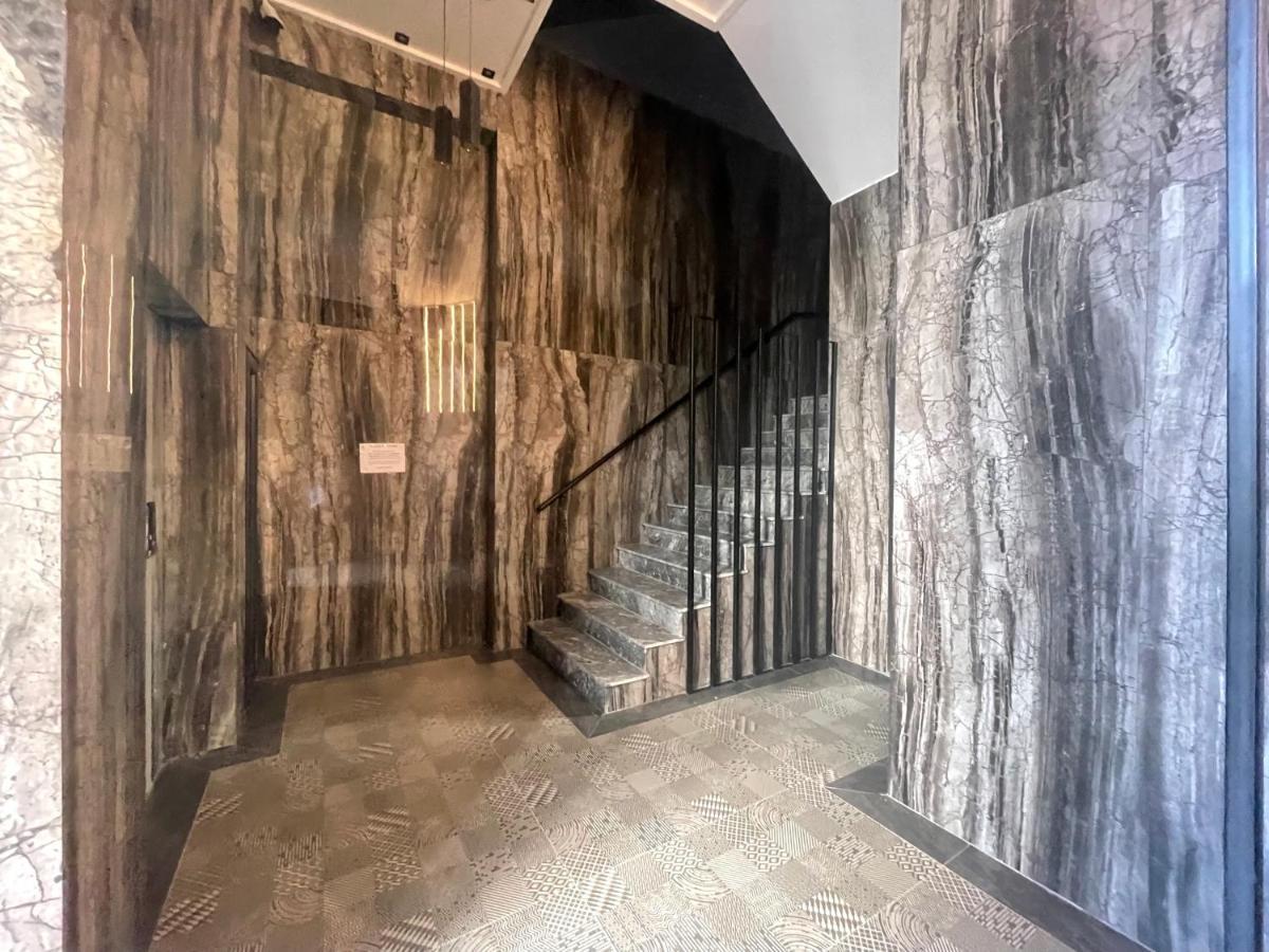 New Bazaar 2022 Apartment Tirana Bagian luar foto