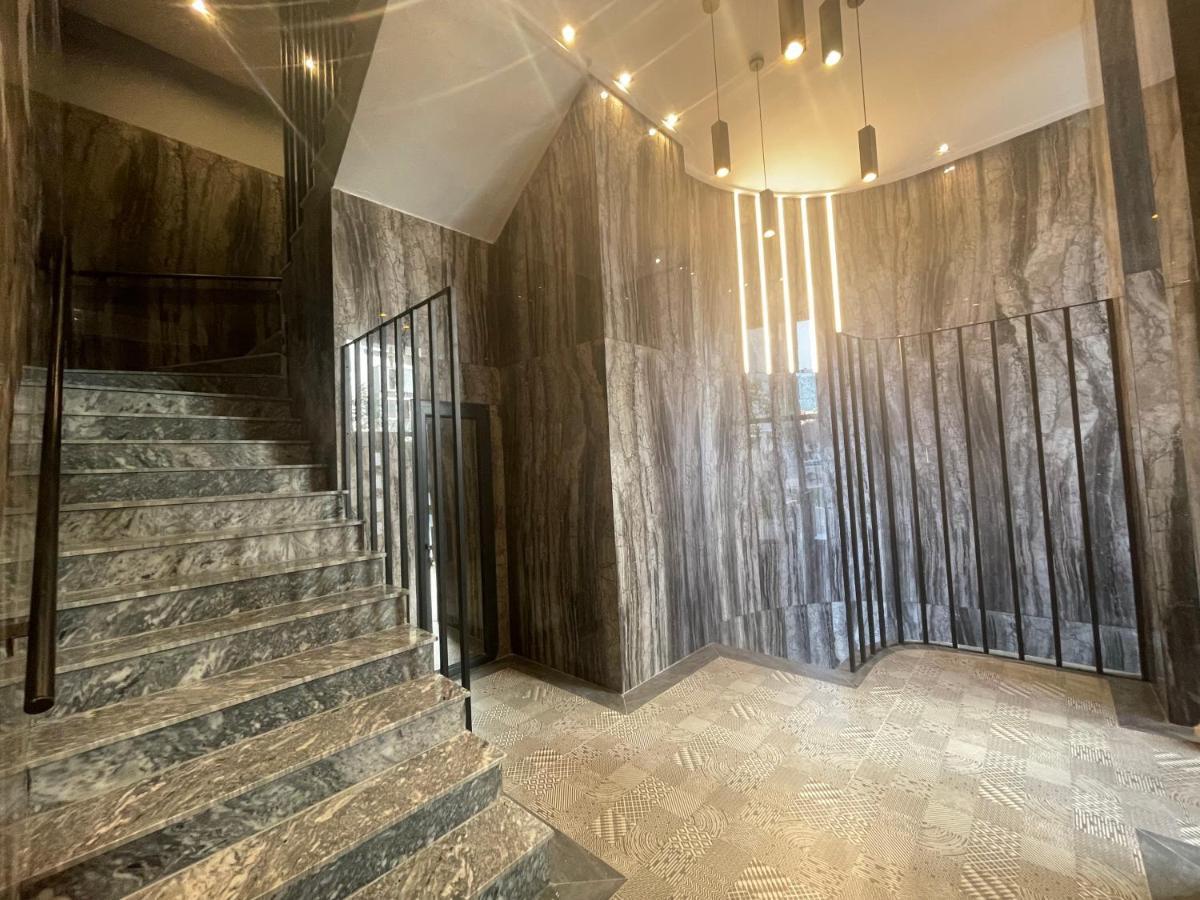 New Bazaar 2022 Apartment Tirana Bagian luar foto
