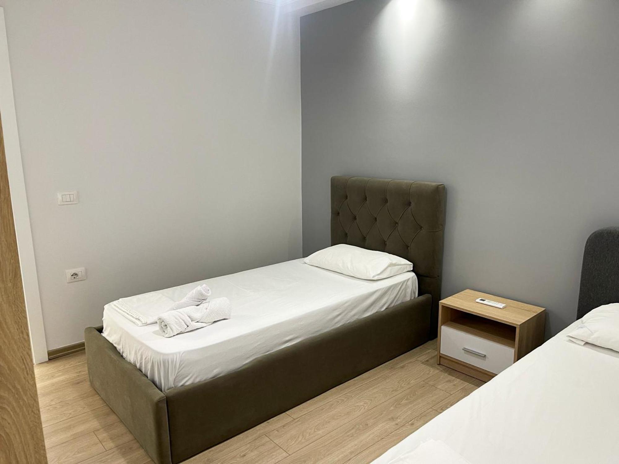 New Bazaar 2022 Apartment Tirana Bagian luar foto