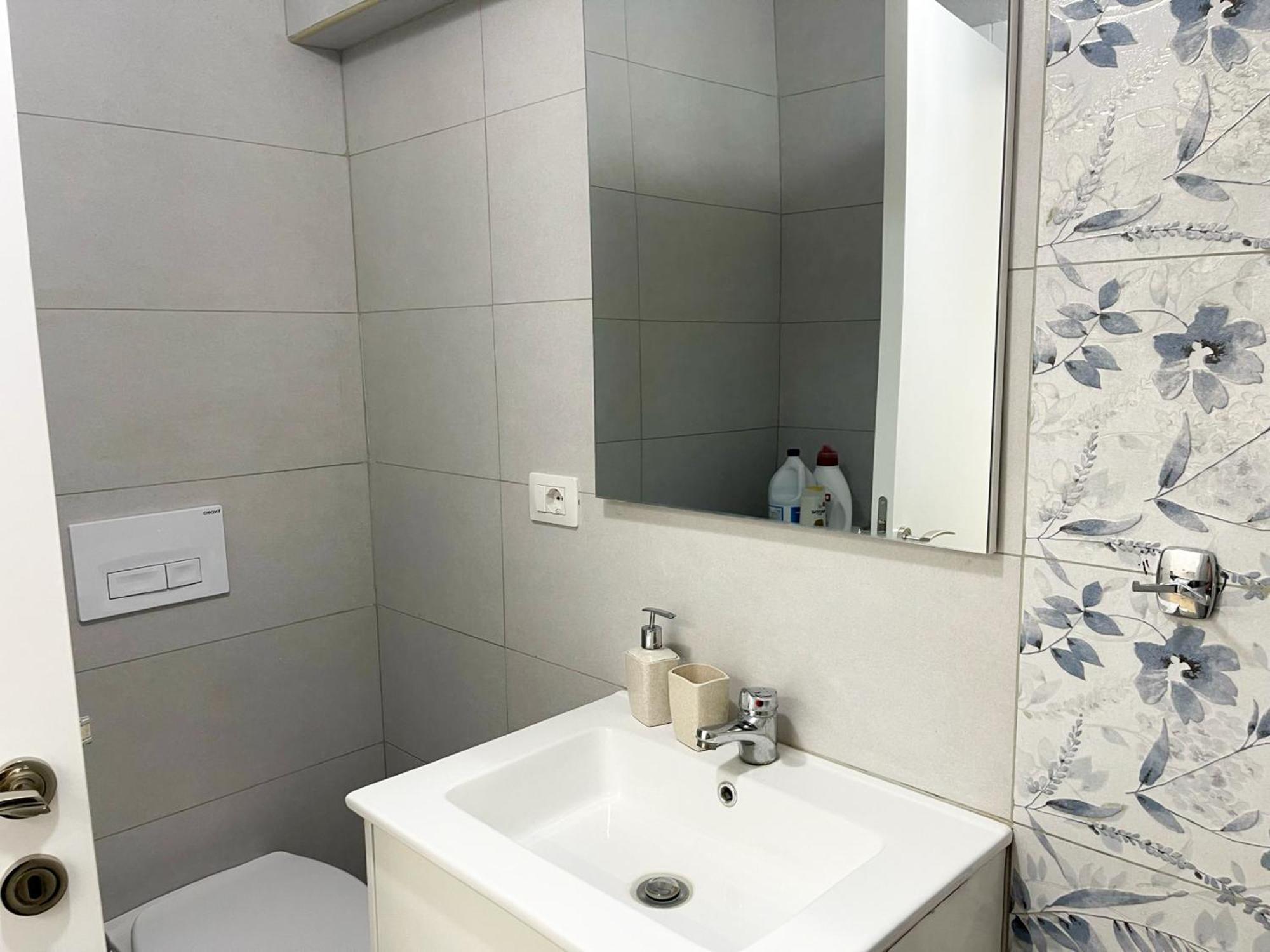 New Bazaar 2022 Apartment Tirana Bagian luar foto